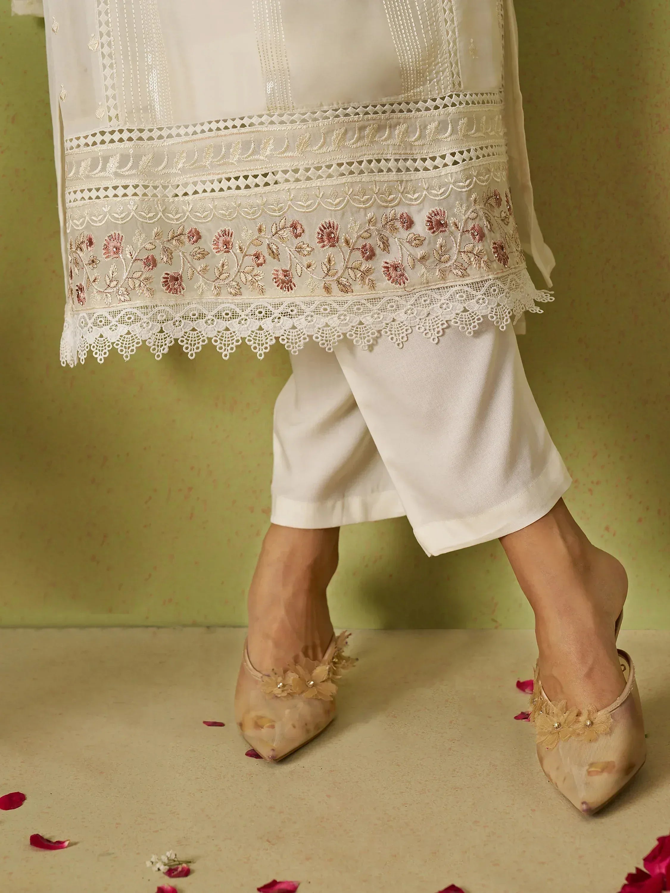 Captivating Off-White Thread Work Organza Traditional Pant Suit