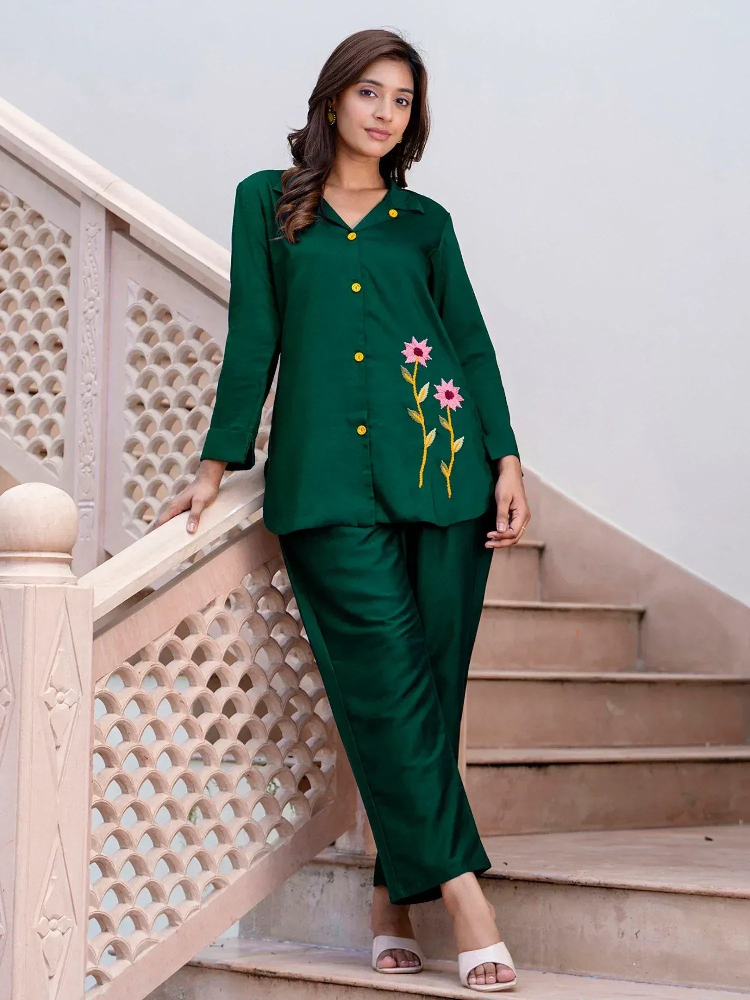 Green embroidered ethnic pantsuit with floral design, perfect for casual Indian wear