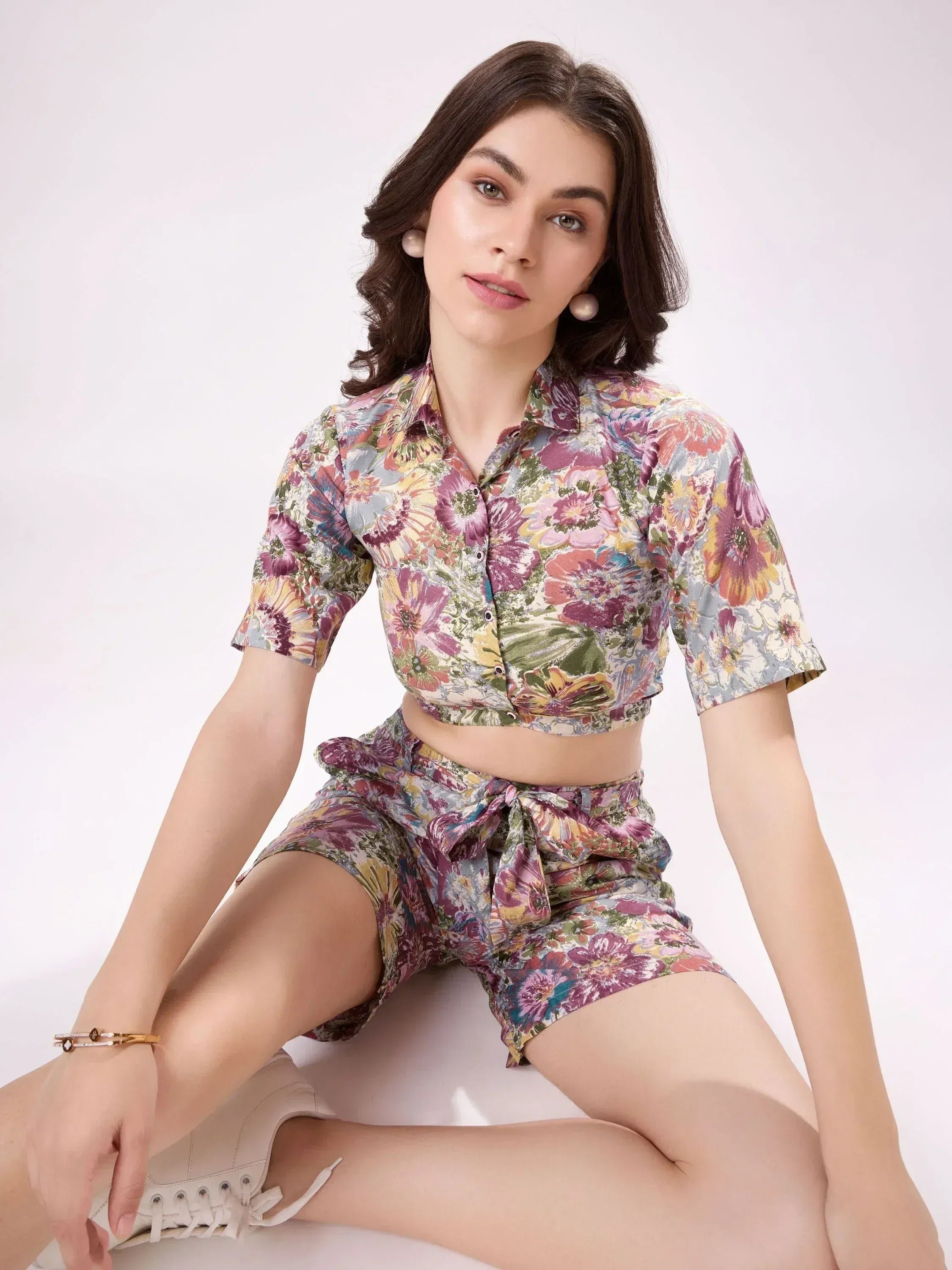 Floral print crop top and shorts set for casual ethnic wear