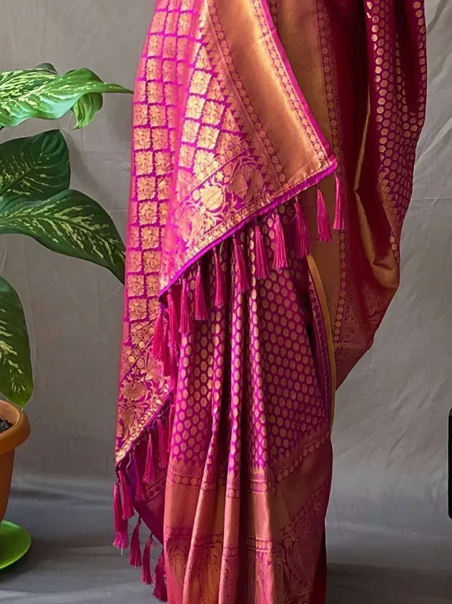 Erotic Magenta Jacquard Kanjeevaram Silk Wedding Saree With Blouse