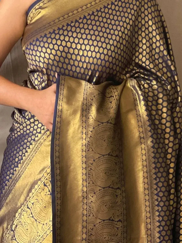 Pretty Navy-Blue Jacquard Kanjeevaram Silk Wedding Saree With Blouse