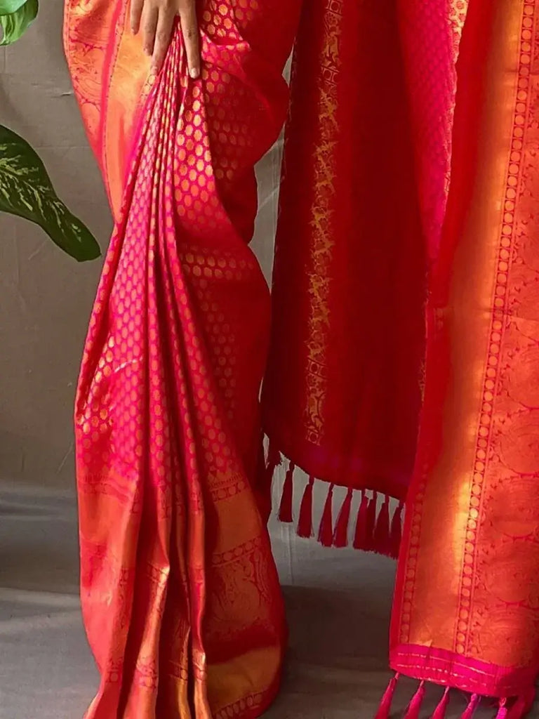 Dazzling Rose Pink Jacquard Kanjeevaram Silk Wedding Saree With Blouse