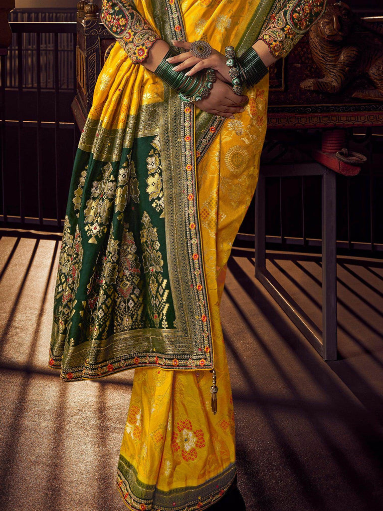 Glamorous Yellow Zari Weaving Silk Haldi Wear Saree With Blouse