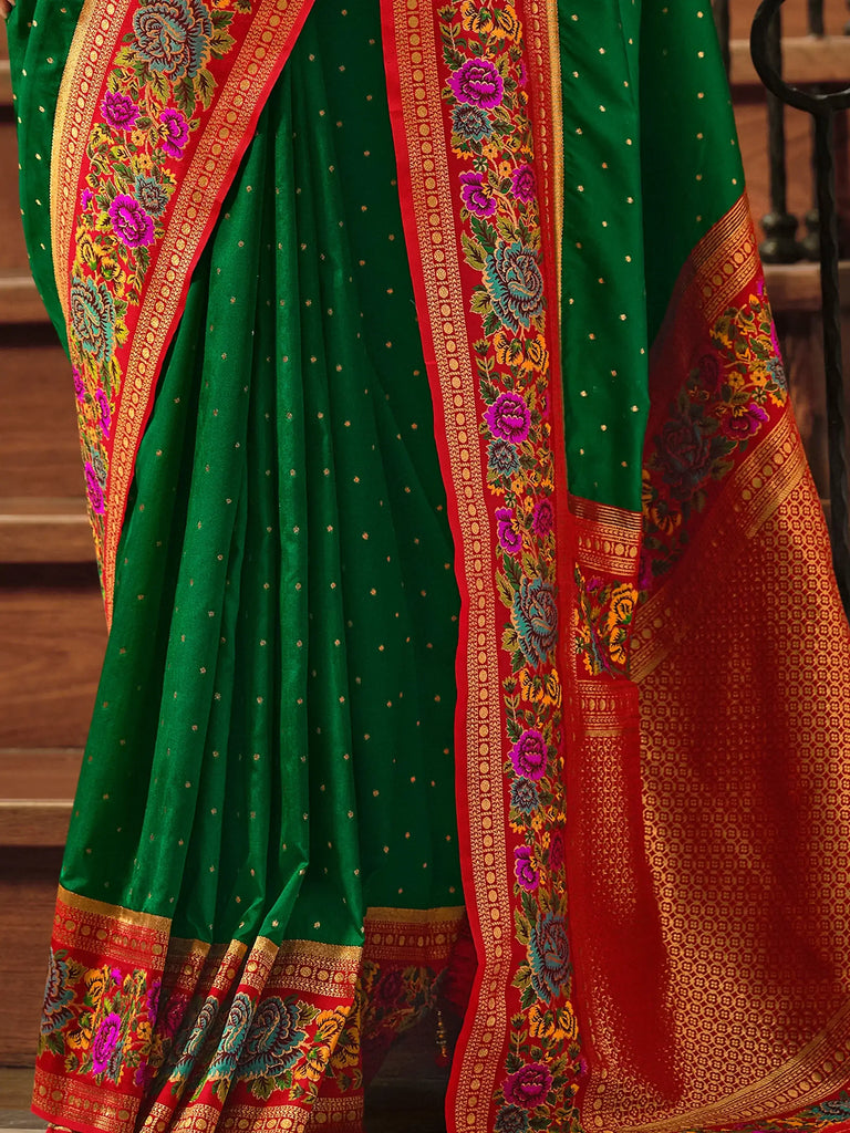 Fascinating Green Zari Weaving Banarasi Silk Saree With Blouse