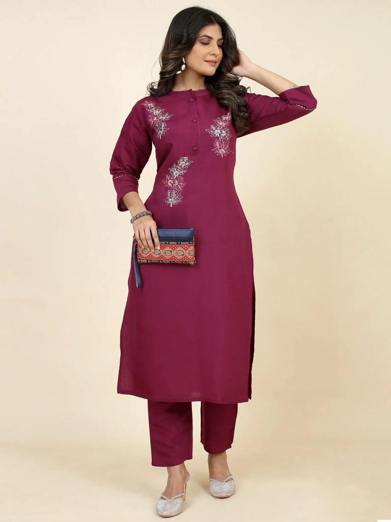 Fascinating Dark Pink Embroidered Silk Traditional Kurta With Pant