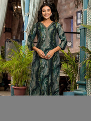 Wonderful Green Digital Printed Silk Festival Wear Pant Suit With Dupatta