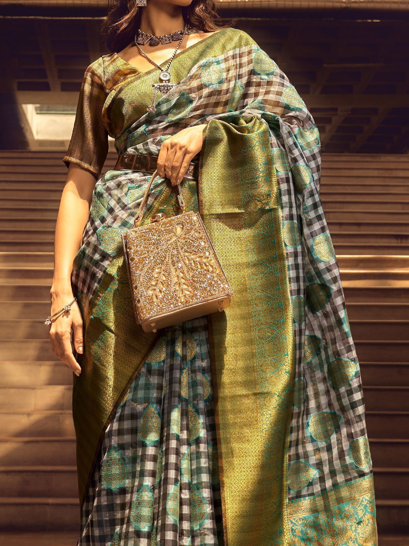 Mesmerizing Grey & Green Zari Weaving Organza Saree With Blouse