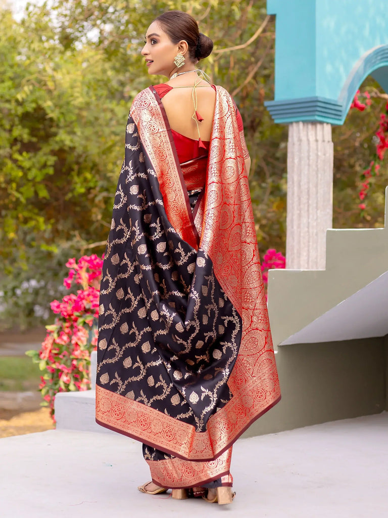 Astonishing Black Zari Weaving Banarasi Silk Saree With Blouse