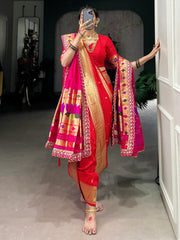Lovely Red Weaving Nauvari Bridal Paithani Saree With Pink Dupatta