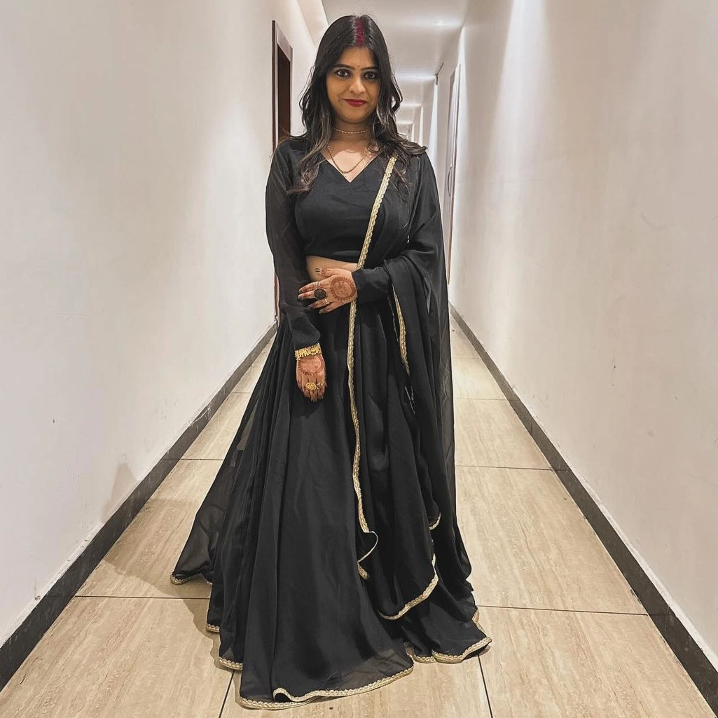 Drashti Dhami Black Embroidered Georgette Party Wear Anarkali Suit