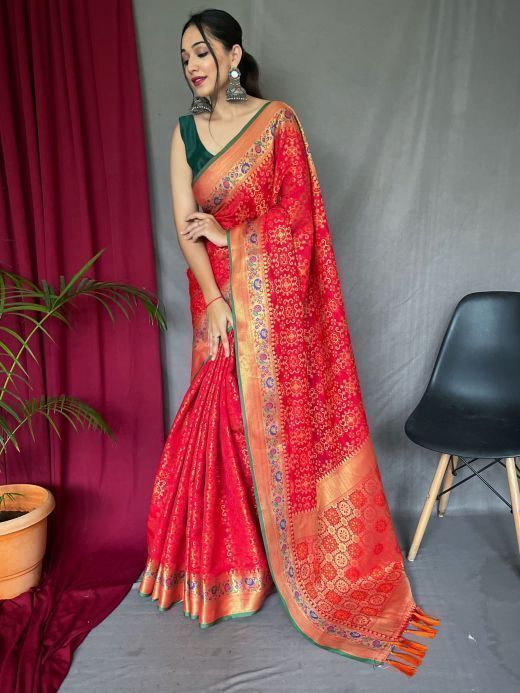 Beautiful Red Zari Weaving Silk Wedding Wear Saree With Blouse