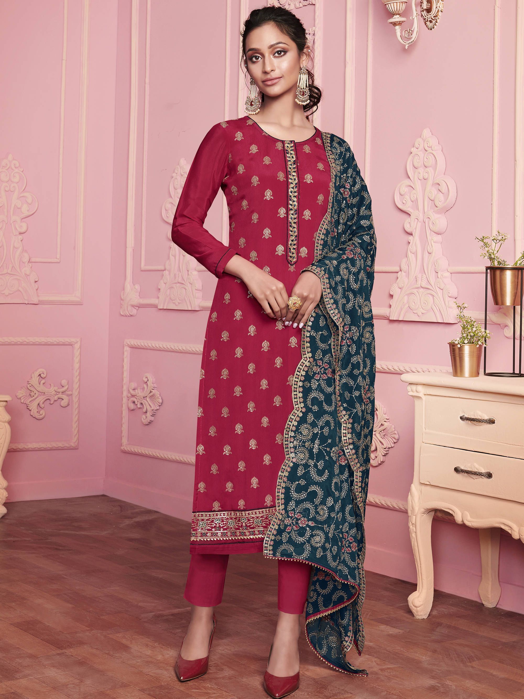 Rani pink silk suit - set of two by Empress Pitara | The Secret Label