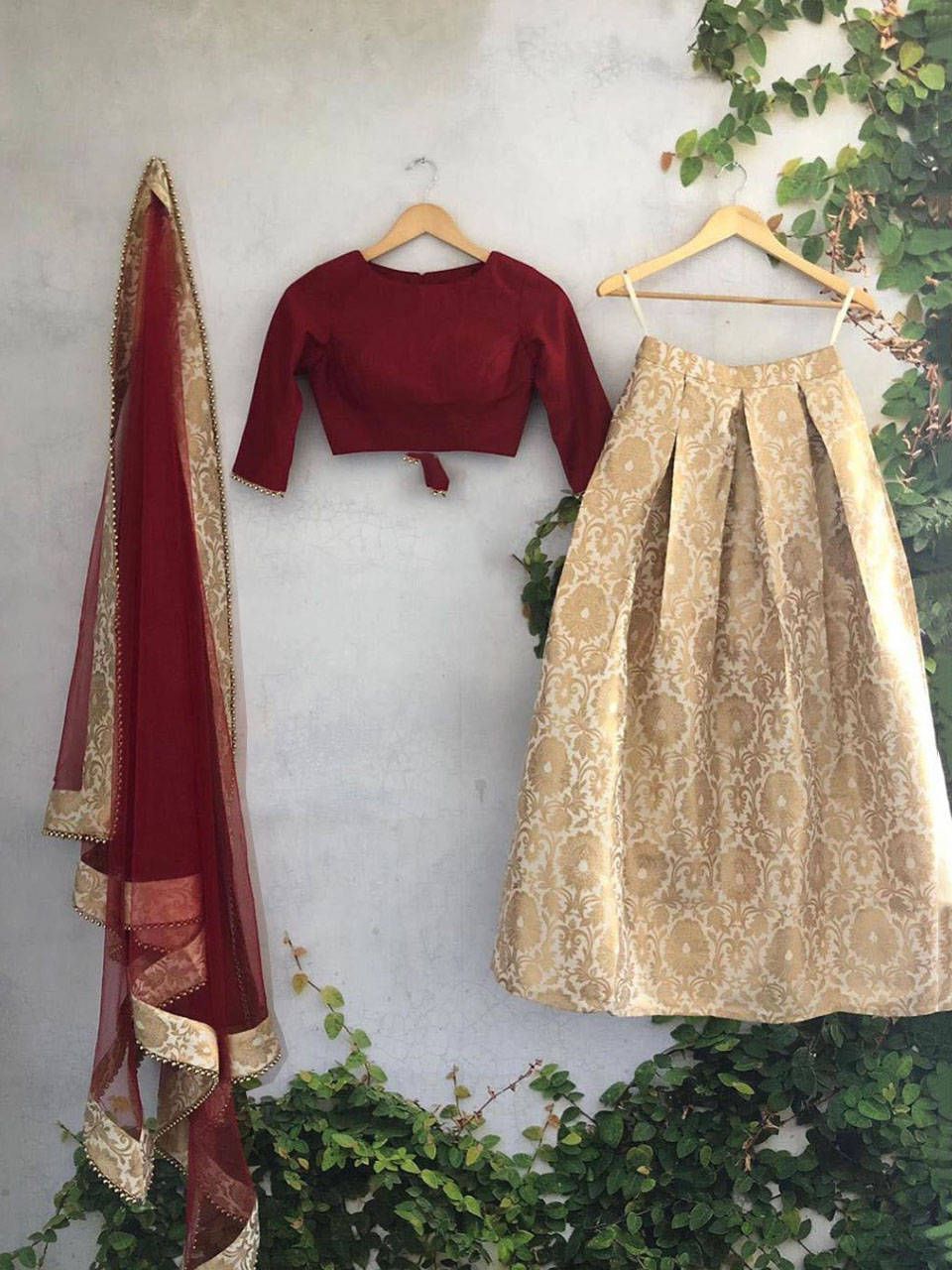 Cream Zari Weaving Festival Wear Readymade Banarasi Lehenga Choli`