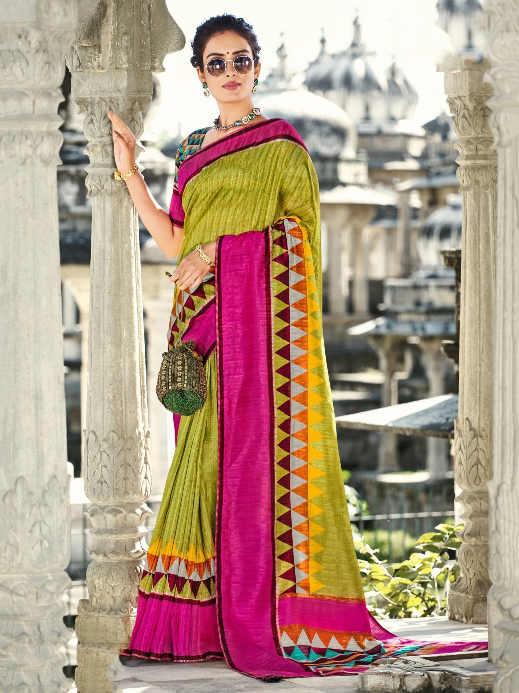 Elegant Green Weaving Gadhwal Silk Wedding Wear Saree