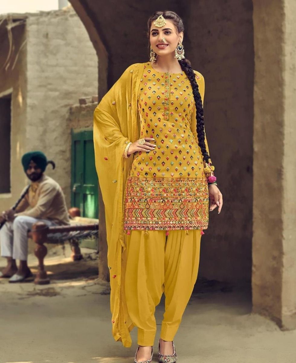 100 Latest and Trending Punjabi Salwar Suit Designs To Try in (2022) - Tips  and Beauty | Patiala suit designs, Patiala dress, Punjabi salwar suits